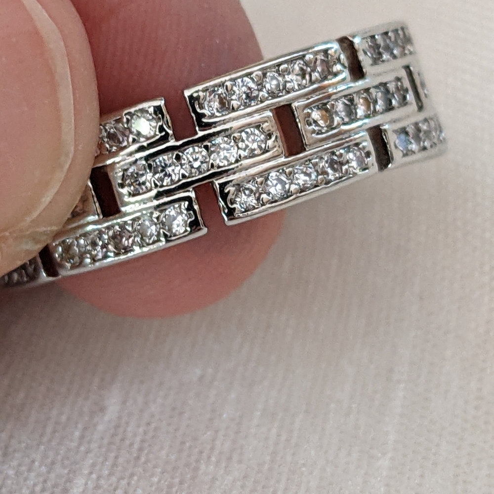 Geometric shaped ring with zirconium accents, size 6
